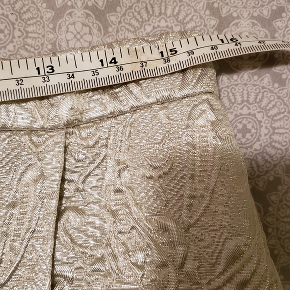 J.CREW mini skirt silver w/ floral brocade - Picture 3 of 5